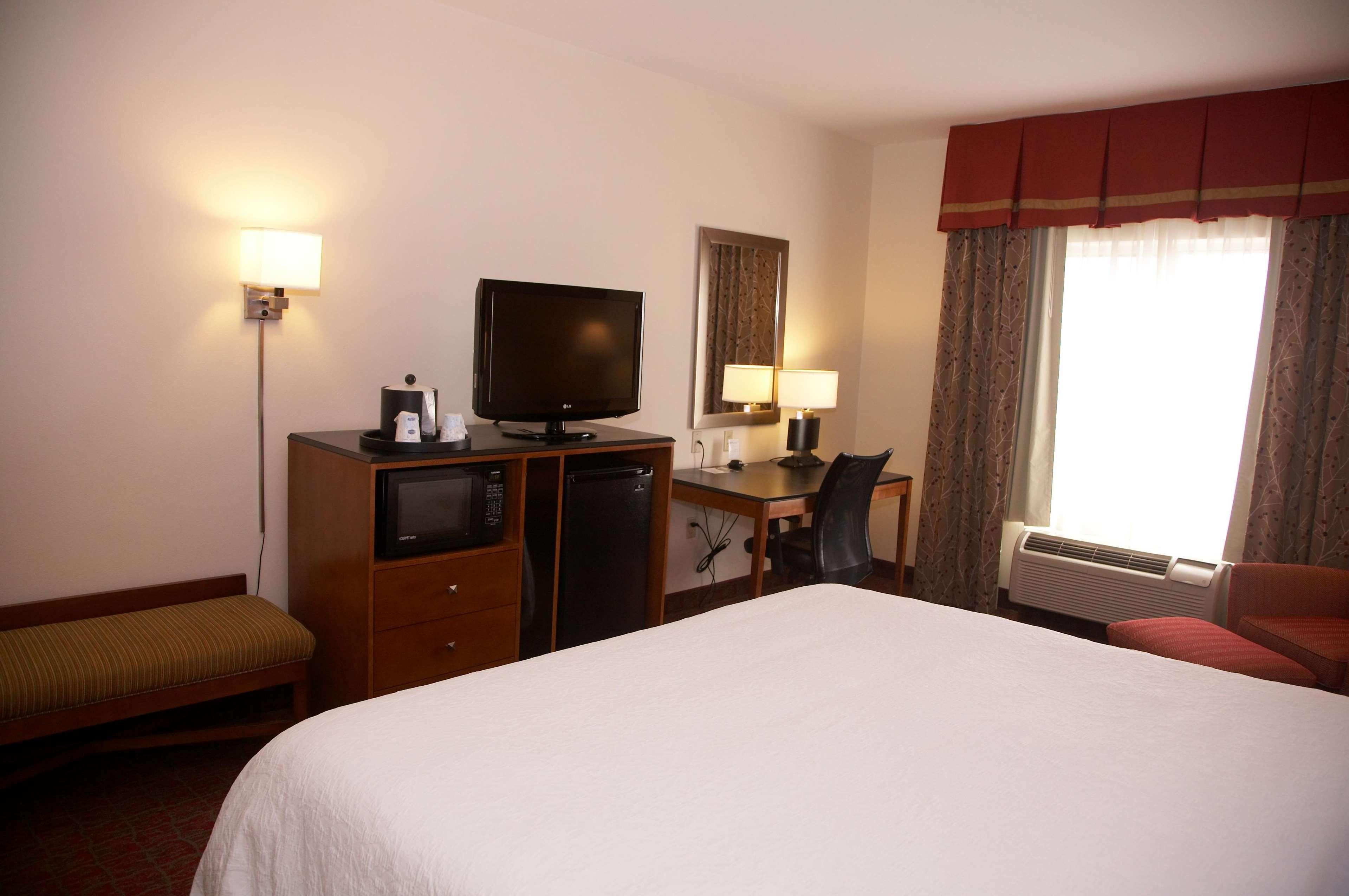 Hampton & Hotel Hobbs
